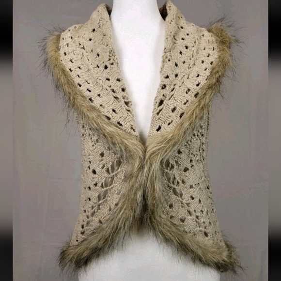 Apt. 9 Sweaters - Apt. 9 Mocha Knit Open-Front Vest with Faux Fur Trim